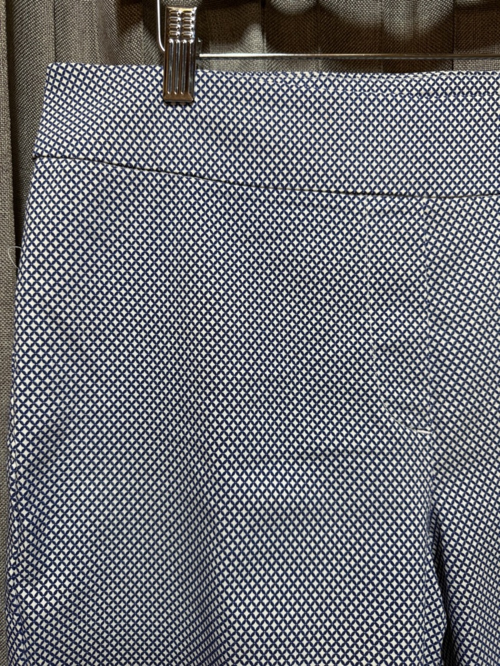 Navy Micro-Pattern Mid-Rise Bermuda Shorts - Picture 4 of 8